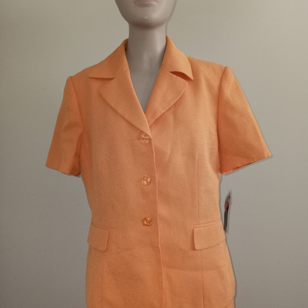 Le suit orange skirt suit set size 10 petite new with tags - Picture 3 of 8